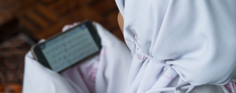 Can I Memorize Qur’an Using an App on My Phone?
