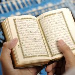 Holding Quran During Non-Obligatory Prayers